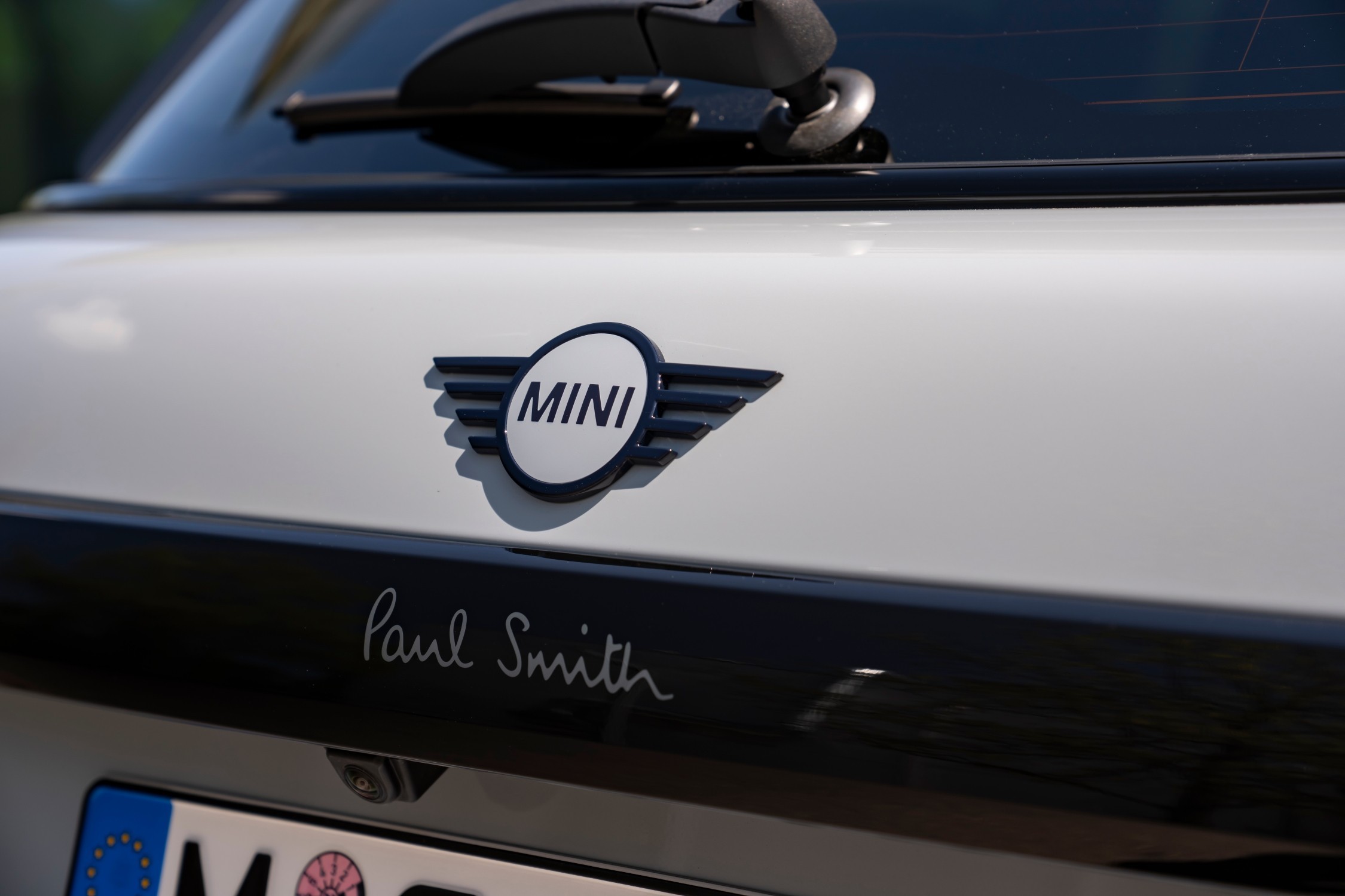 Detalhe da parte traseira do MINI Cooper S 5-Door Paul Smith Edition.